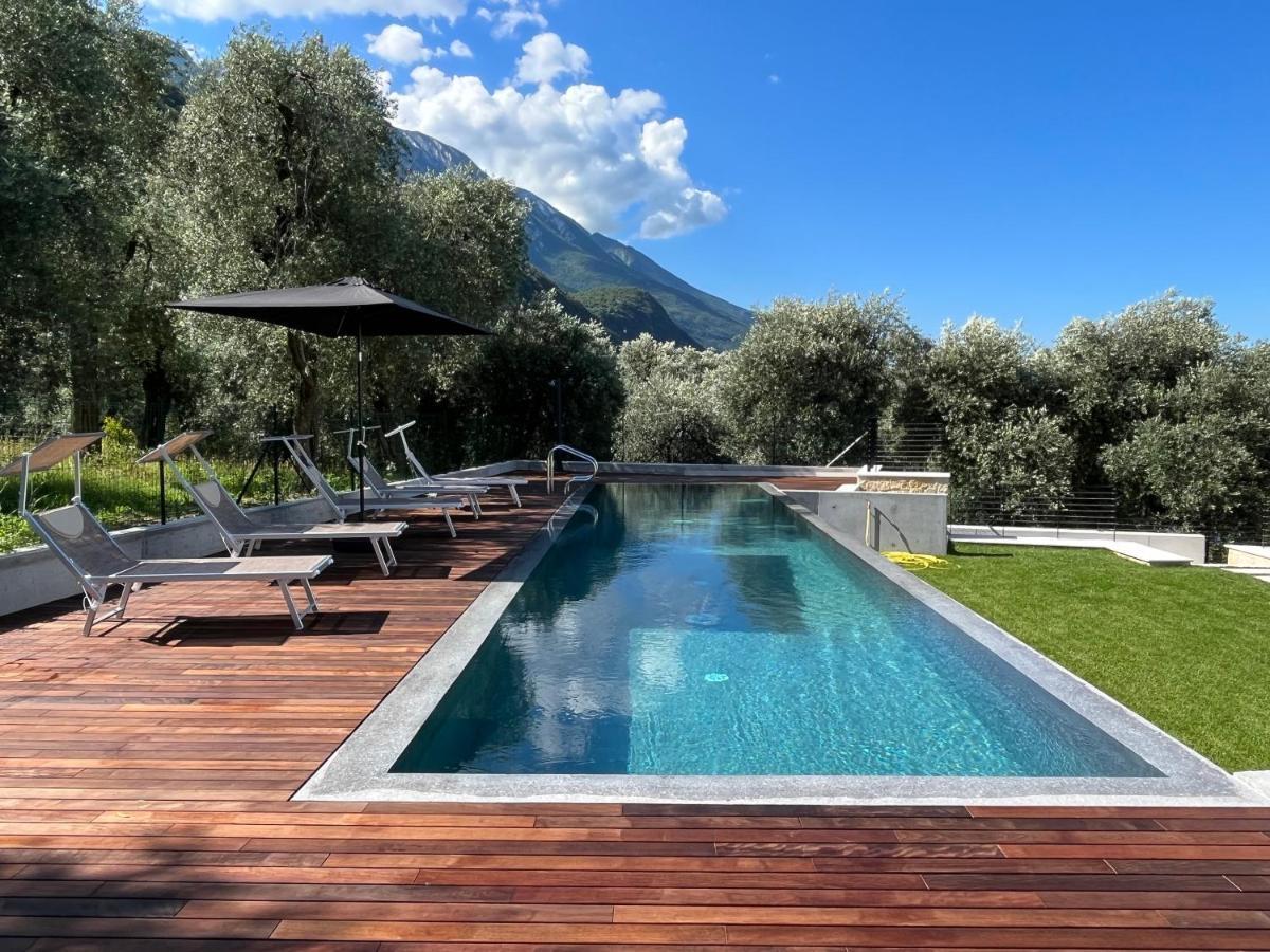 Olivo Luxury Apartments Мальчезине Экстерьер фото