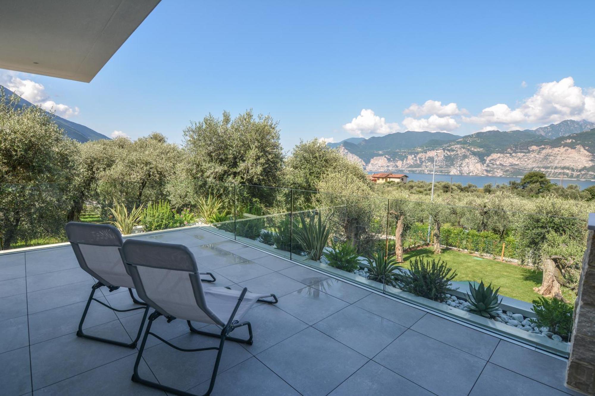 Olivo Luxury Apartments Мальчезине Экстерьер фото