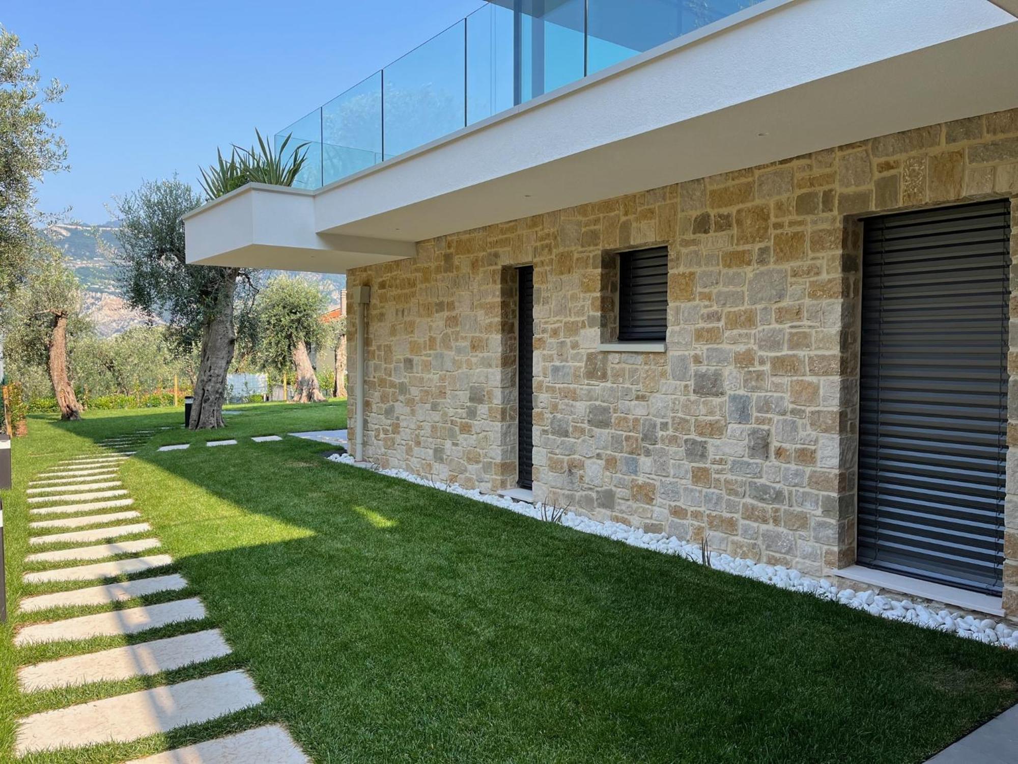 Olivo Luxury Apartments Мальчезине Экстерьер фото